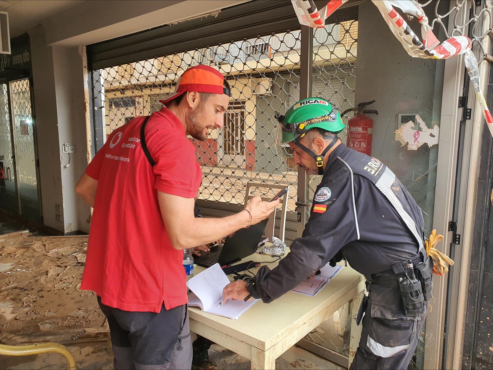 Vodafone Foundation’s Instant Network Emergency Response team was deployed to reinstate vital communications after the devastating floods experienced in Valencia, Spain, in November 2024. By providing specialist personnel and technology at pace, they enabled local emergency services to do their job. Photo by: Vodafone Foundation
