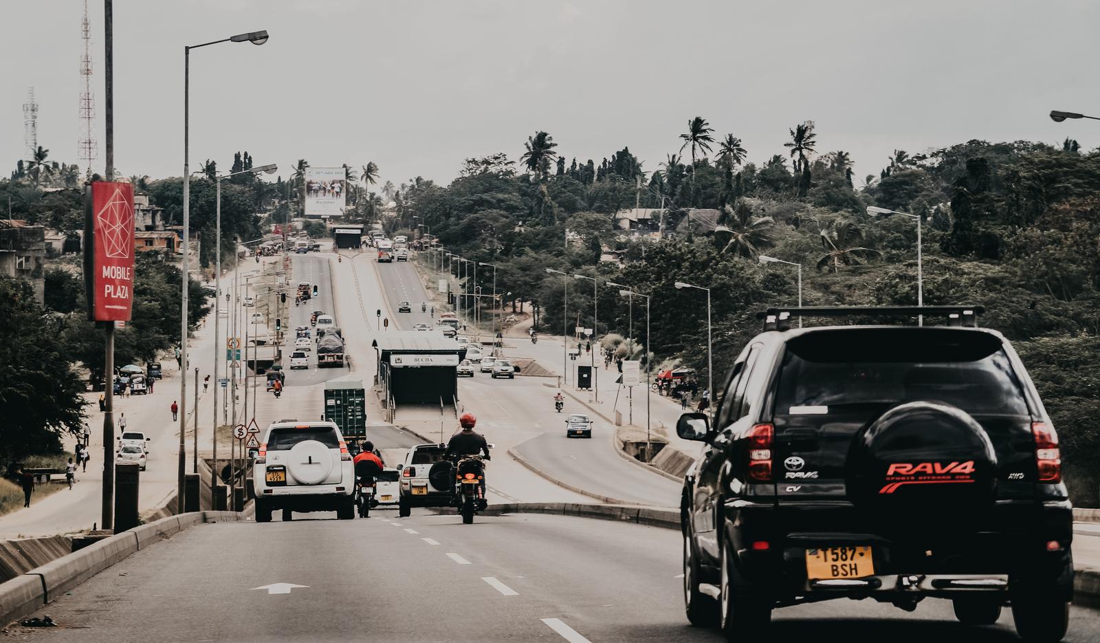 Cars in Kimara, Dar es Salaam.Photo by Omar on Unsplash