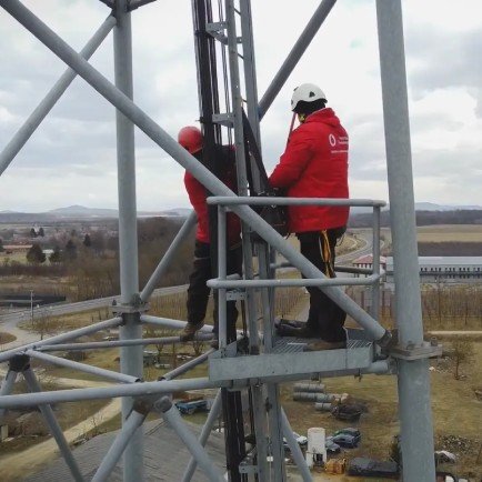 O-RU/O-DU Integration Challenges in an Open RAN Environment. A Joint white paper by Vodafone and DOCOMO