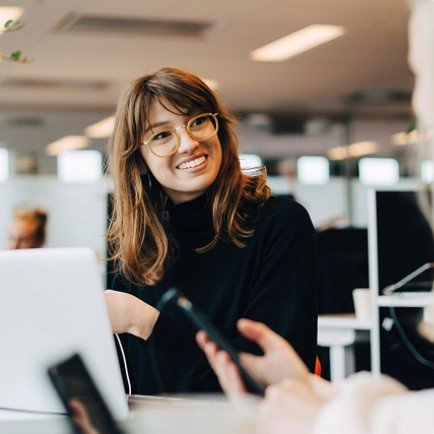 Vodafone Business Office Female